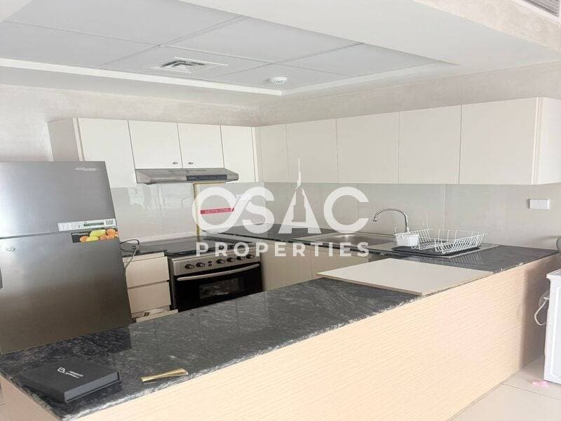 PRIME LOCATION | BALCONY | POOL VIEW - 5