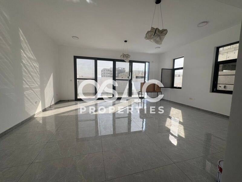 No Service Charge | Ready-To-Move| Huge Townhouse - 5