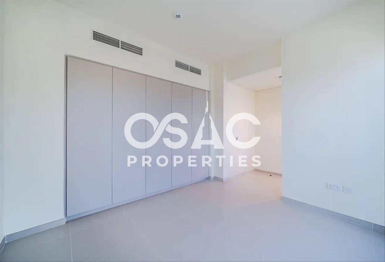 COMMUNITY VIEW | VACANT | UNFURNISHED - 4