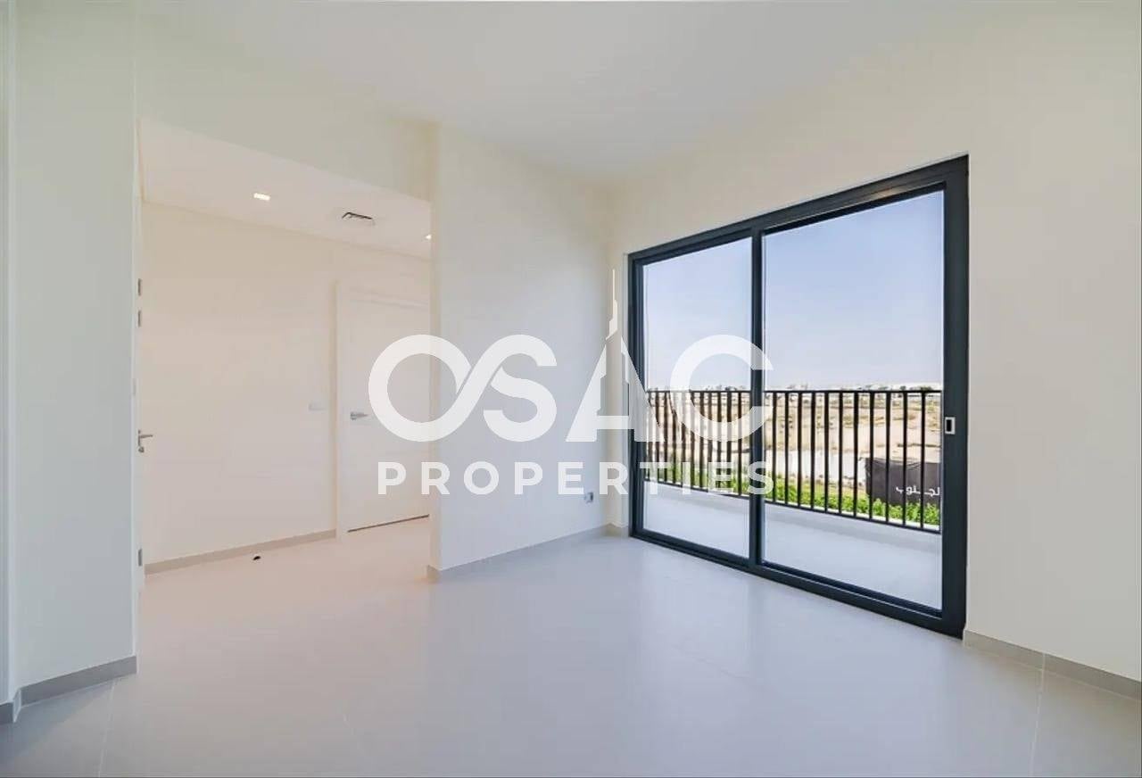COMMUNITY VIEW | VACANT | UNFURNISHED - 5