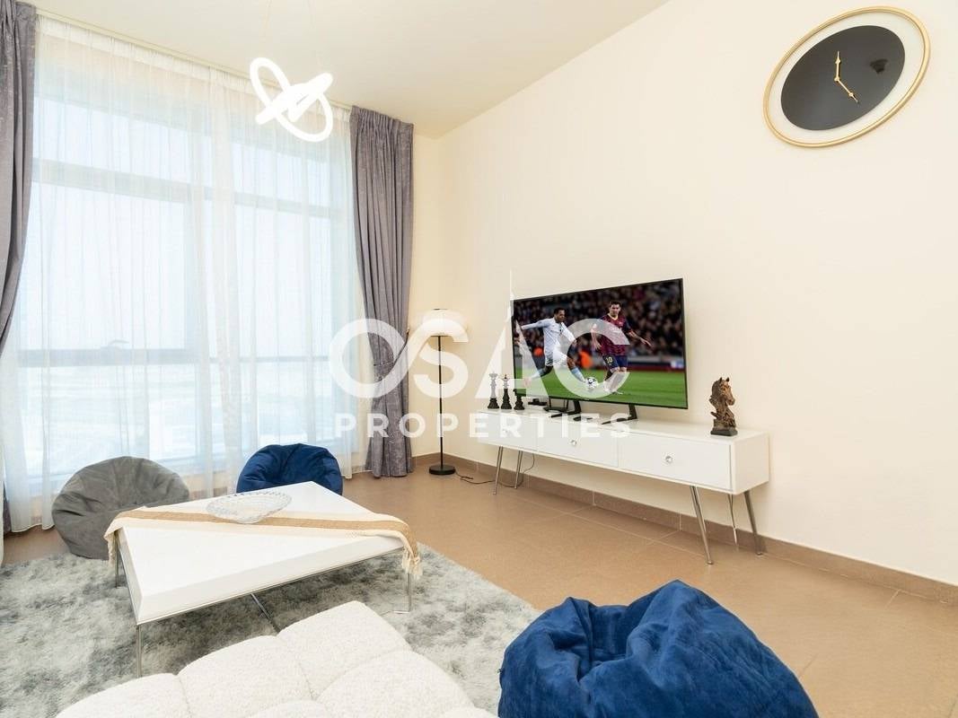 Tenanted | High Floor | Spacious Layout  - 4