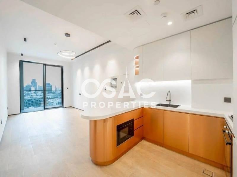 Semi Furnished 1BR | Stylish Living | Near Mall - 2
