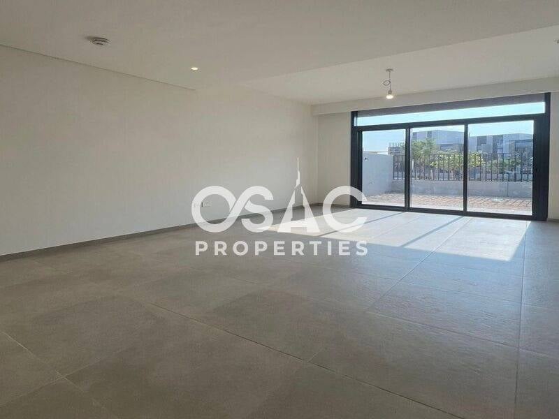 PARK VIEW | 4 CHEQUE | PRIME LOCATION - 2