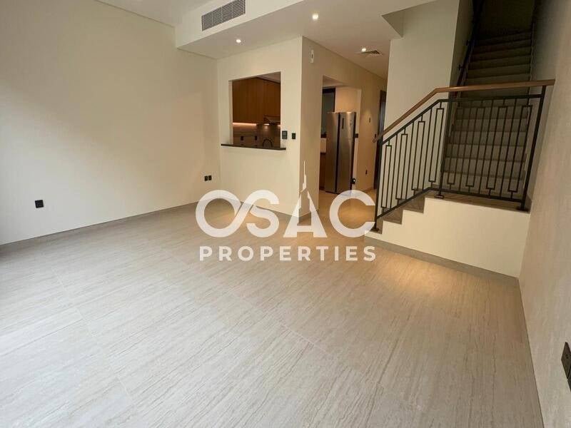 BRAND NEW | LUXURIOUS TOWNHOUSE - 2