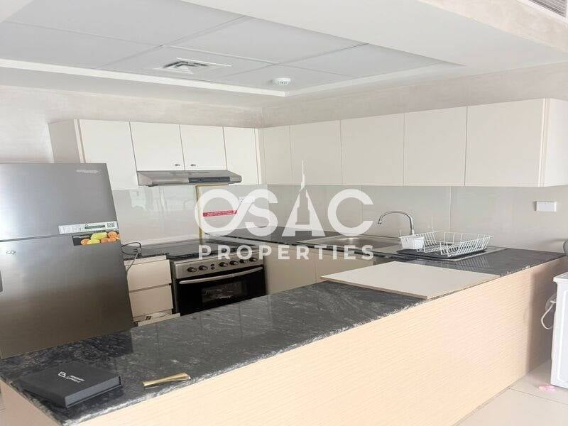 PRIME LOCATION | BALCONY | POOL VIEW - 5