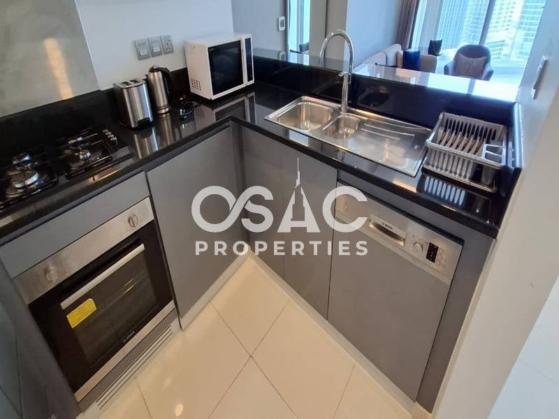 Full Lake View | Spacious1BR | Damac Prive - 5