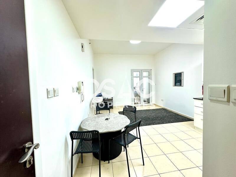 Modern 1 Bedroom | Spacious Unit | Community View - 3