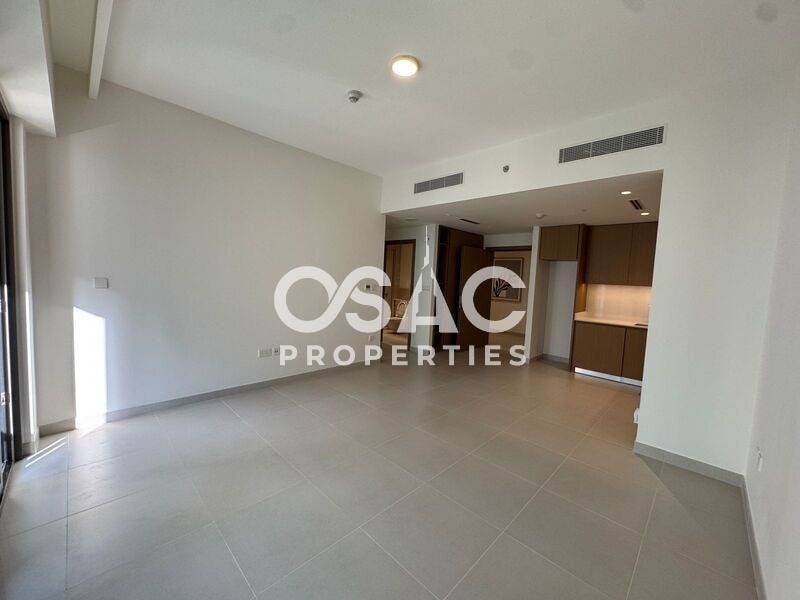 ELEGANT NEW APARTMENT | SPACIOUS | CREEK BEACH