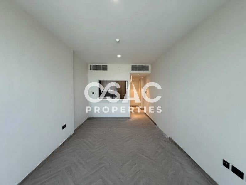 Multiple Cheques | Vacant | High floor - 4