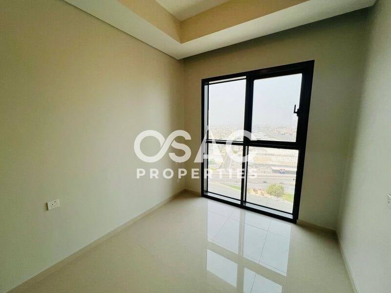 Prime location I Spacious layout I Ready Move in - 3