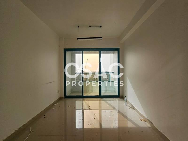 Chiller Free | Prime Location | Close to Metro - 4