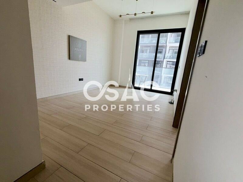 Elegant  Apartment | Excellent Connectivity | JVC - 5