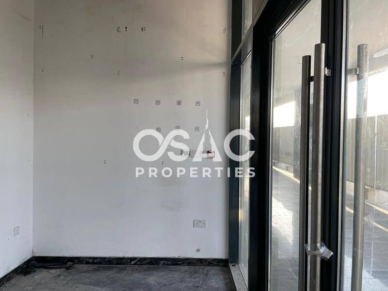 Retail Shop | Prime Location | Lagoon View - 5