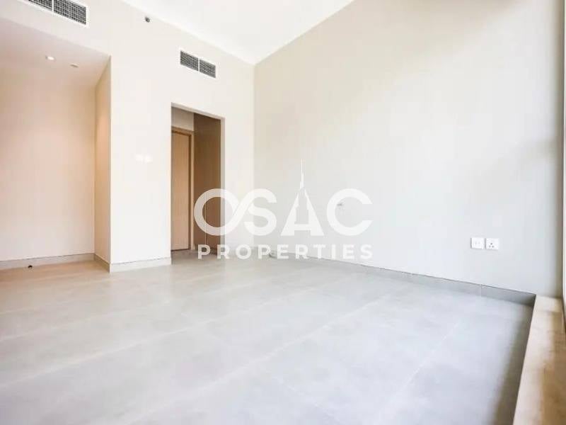 Urgent Sale | Canal & Burj View | High Floor - 5
