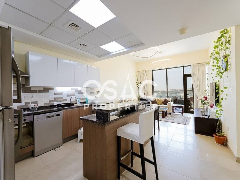 SPACIOUS LAYOUT I VACANT UNIT | POOL VIEW - 4