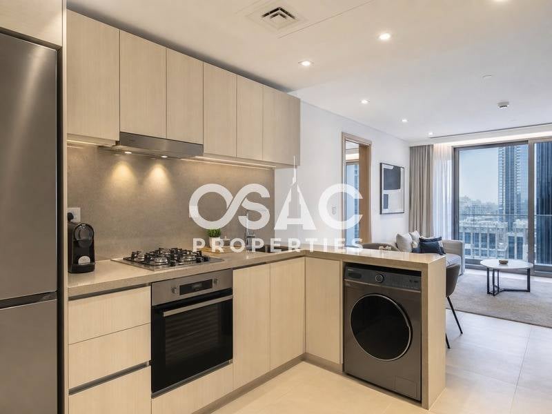 Top Floor | Spacious 1BR | Community View